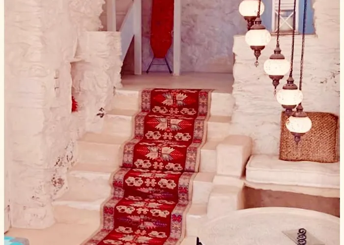 Rose Boho House, Kea,