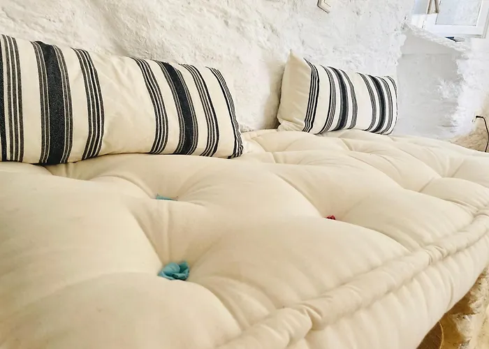 Rose Boho House, Kea,