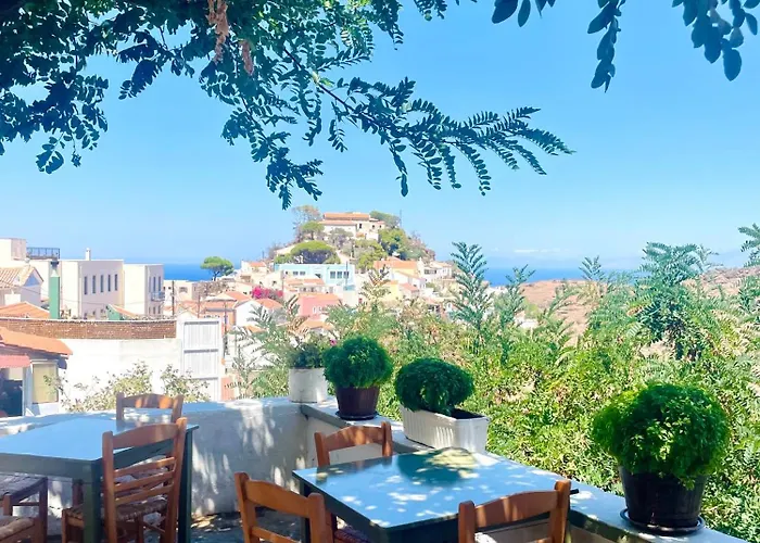 Rose Boho House, Kea,