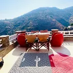 Rose Boho House, Kea, *