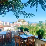 Rose Boho House, Kea,