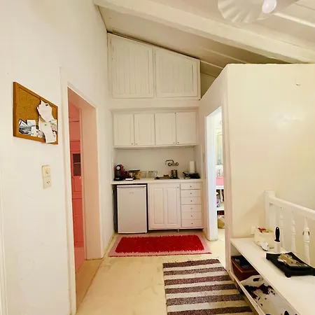 Rose Boho House, Kea, *